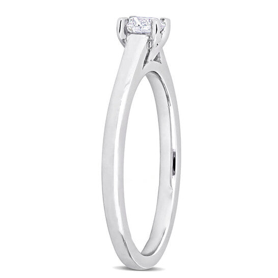 Original Amour 1/4 CT Diamond TW Solitaire Engagement Ring Platinum