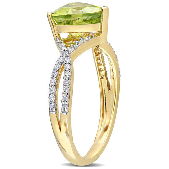 Original Amour 14k Yellow Gold 1 5/8 CT TGW Heart Peridot and 1/5 CT TDW Diamond Infinity Ring