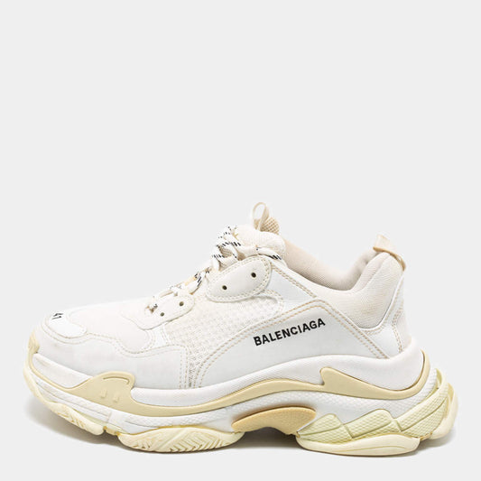 Original Balenciaga White Nubuck Leather and Mesh Triple S Low-Top Sneakers Size 41