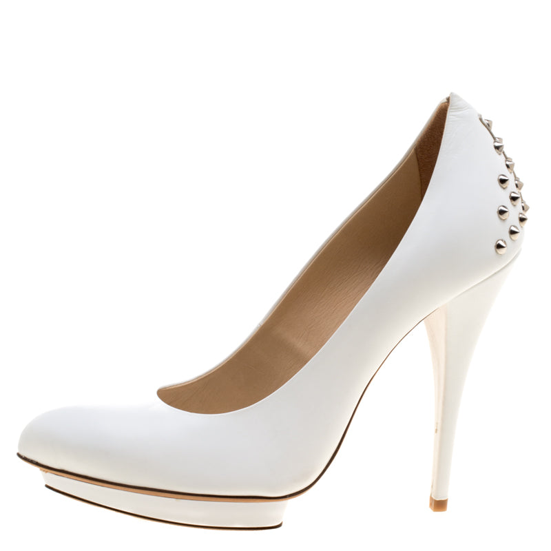 Original Alexander McQueen White Leather Spike Trimmed Platform Pumps Size 39