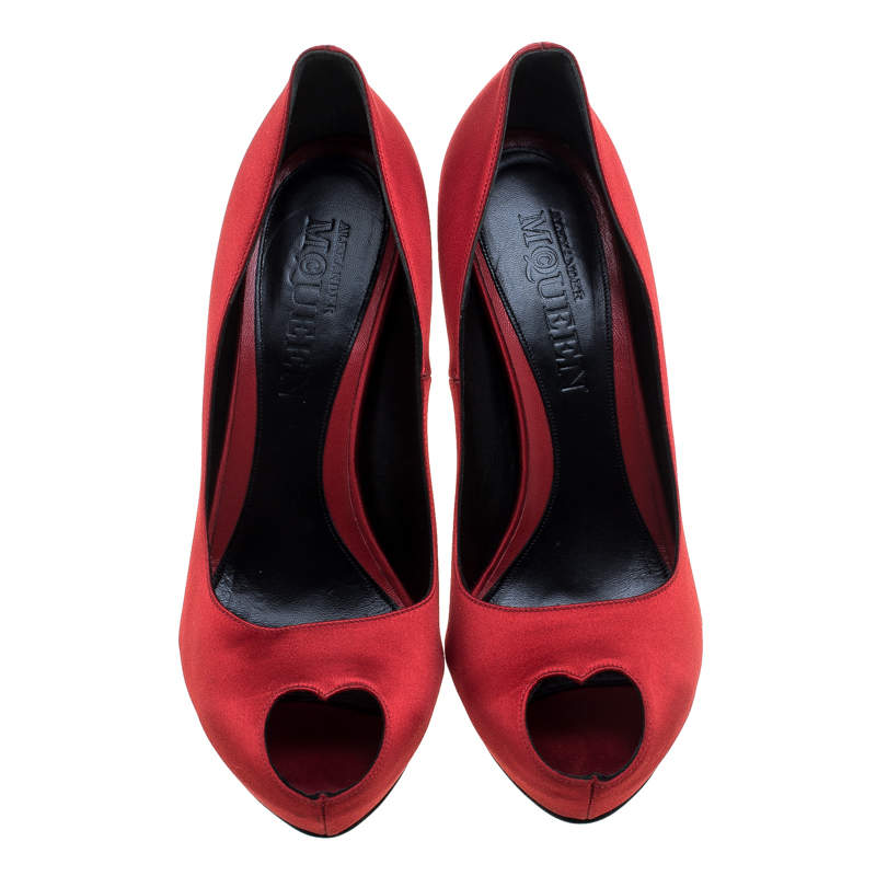 Original Alexander McQueen Red Satin Heart Peep Toe Pumps Size 41