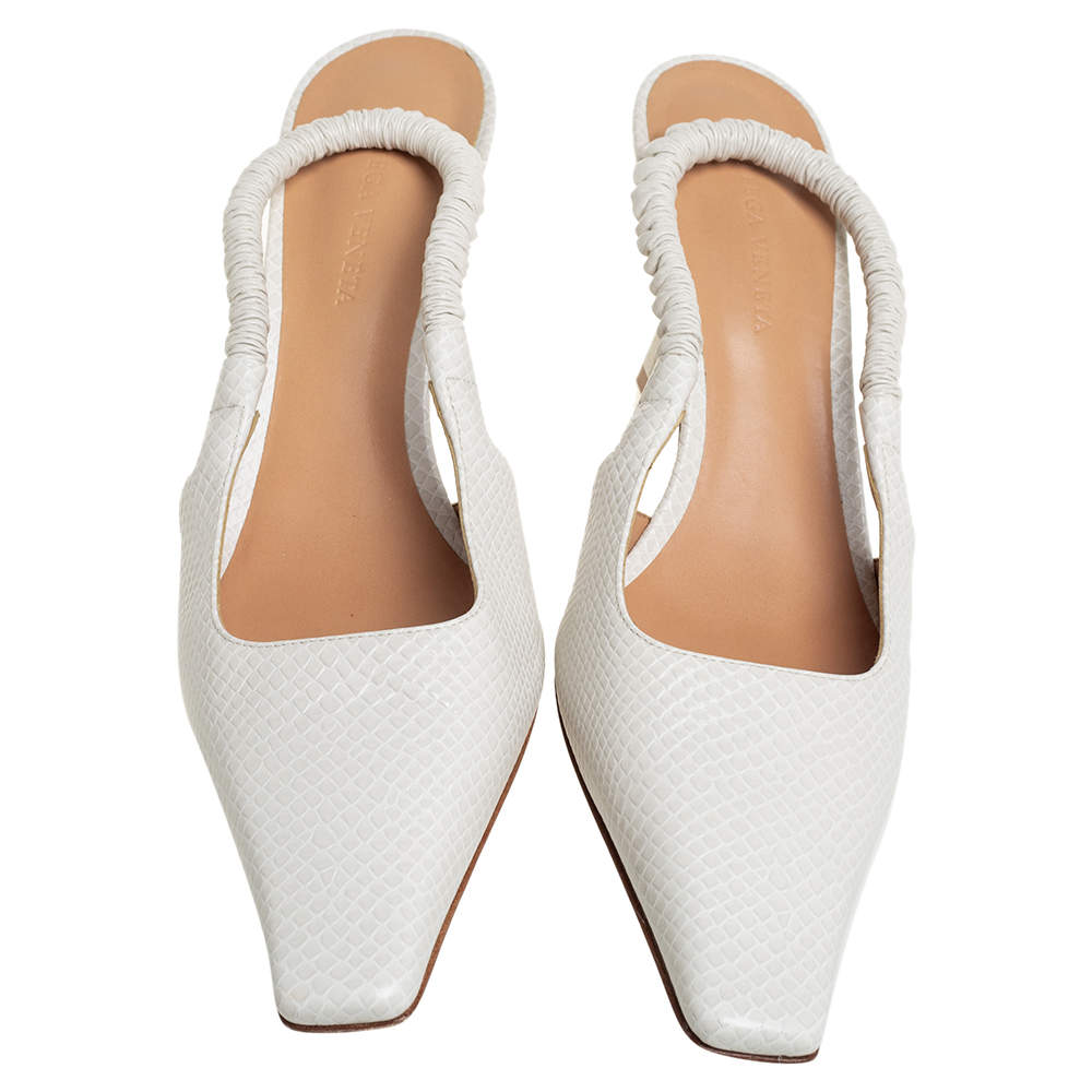 Original Bottega Veneta White Textured Leather Slingback Pumps Size 39