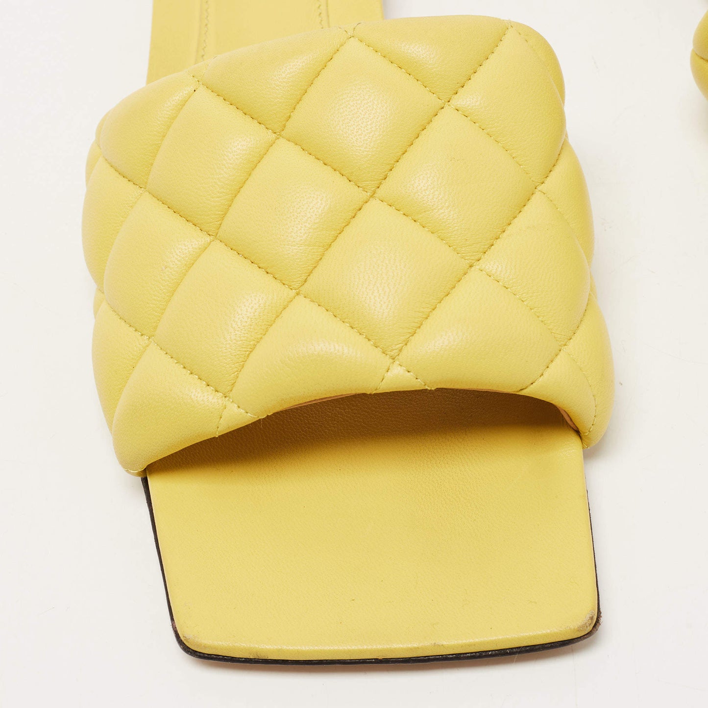 Original Bottega Veneta Yellow Quilted Leather Lido Flat Slides Size 37