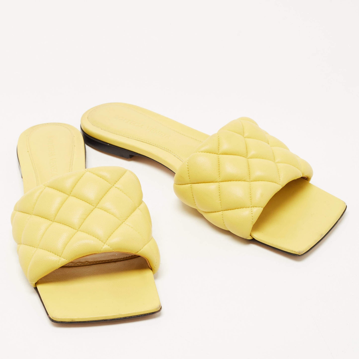 Original Bottega Veneta Yellow Quilted Leather Lido Flat Slides Size 37