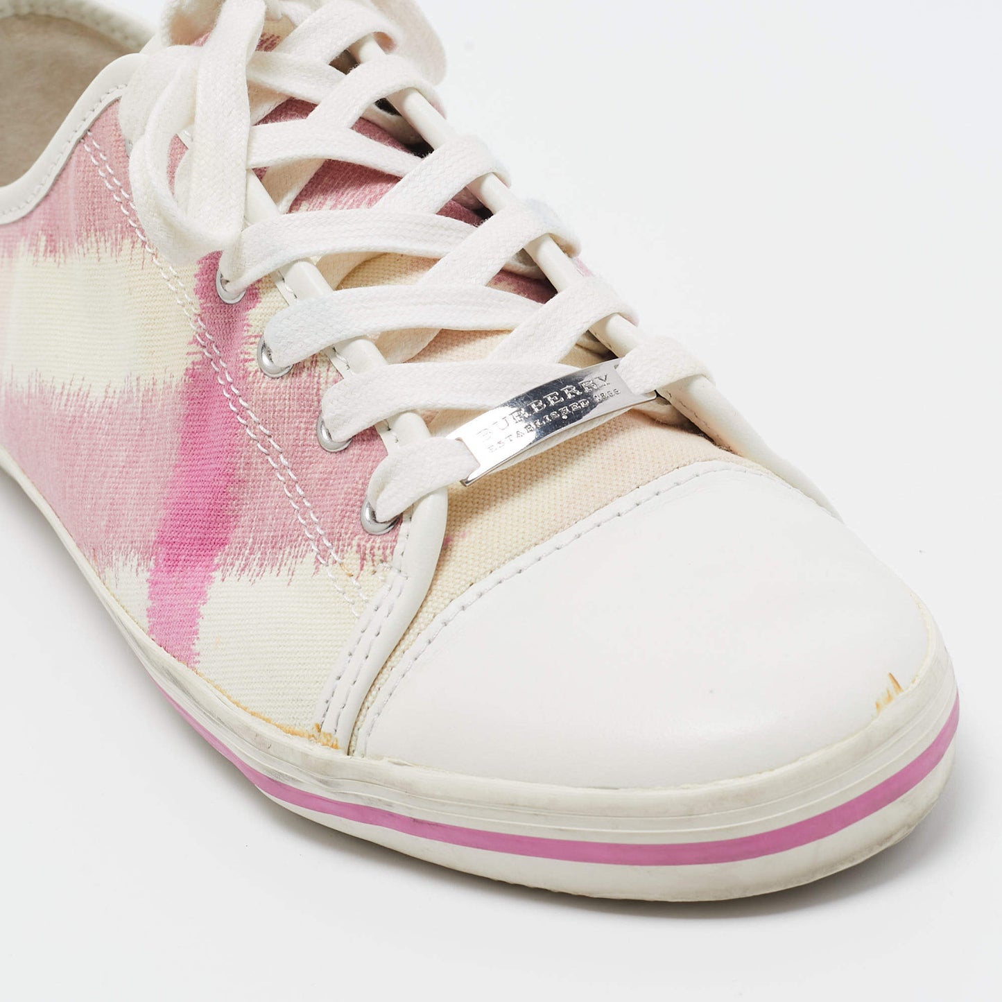 Original Burberry Pink/White Leather and Canvas Cap Toe Low Top Sneakers Size 41