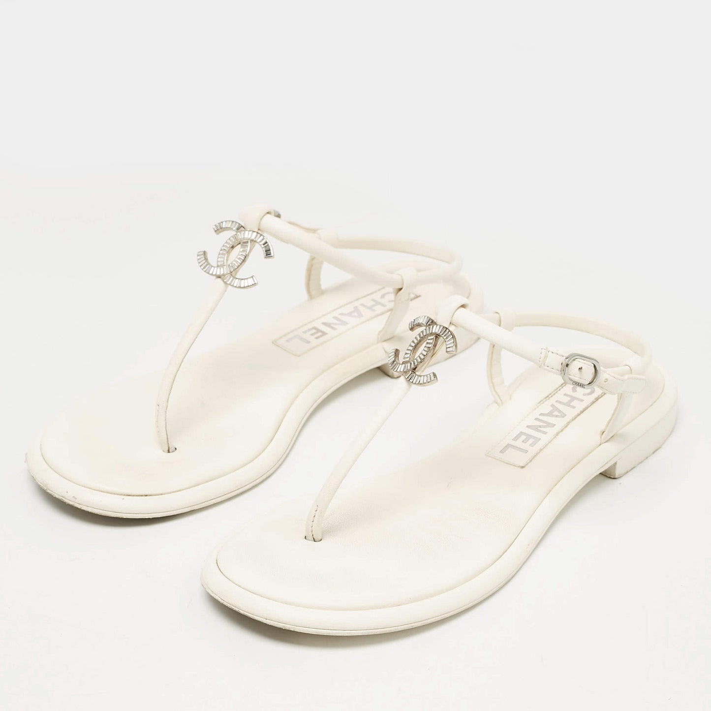 Original Chanel White Leather CC Thong Sandals Size 38