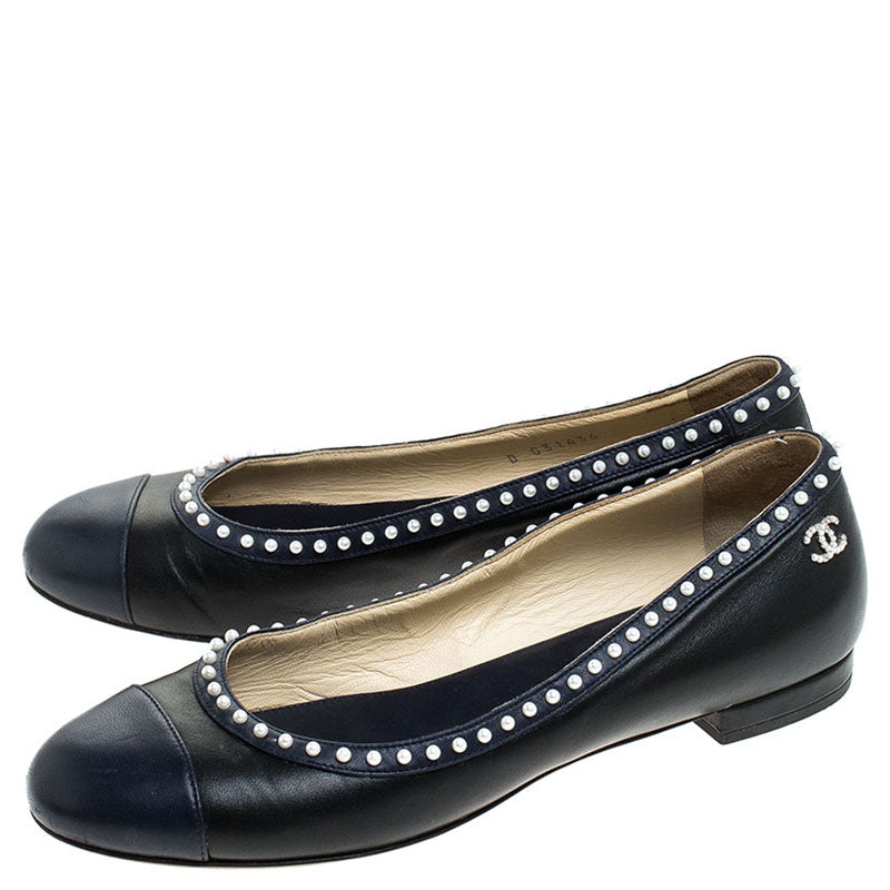 Original Chanel Black/Blue Leather Pearl Cap Toe Ballerina Flats Size 38.5