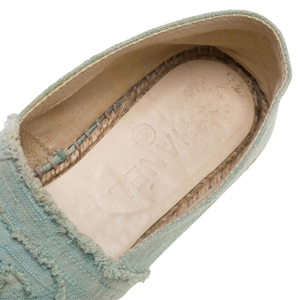 Original Chanel Green/White Canvas CC Cap Toe Flat Espadrilles Size 38