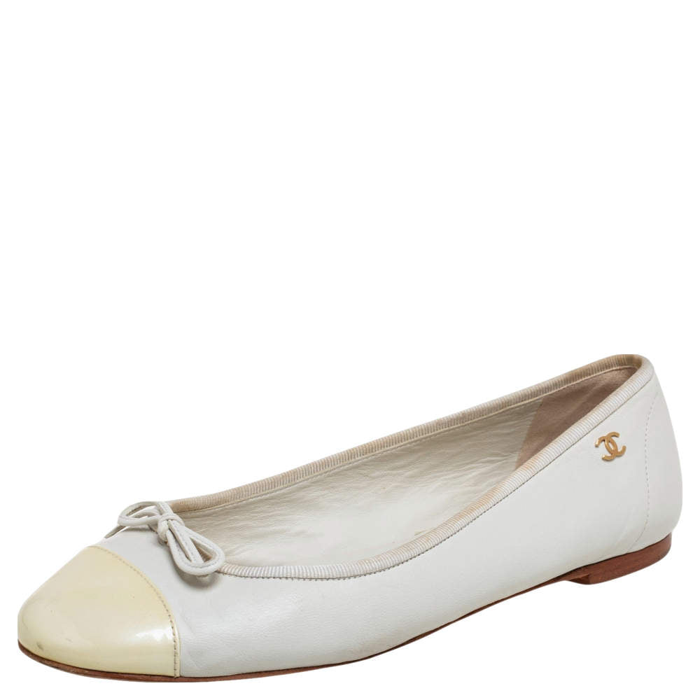 Original Chanel Grey/Yellow Patent And Leather Cap Toe Bow Ballet Flats Size 37