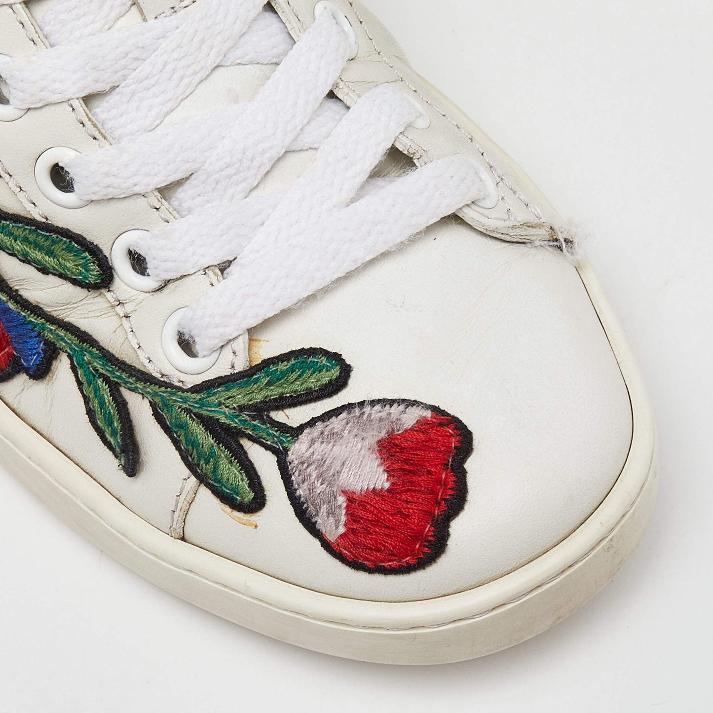 Original Gucci White Leather Floral Embroidered Ace Sneakers Size 35