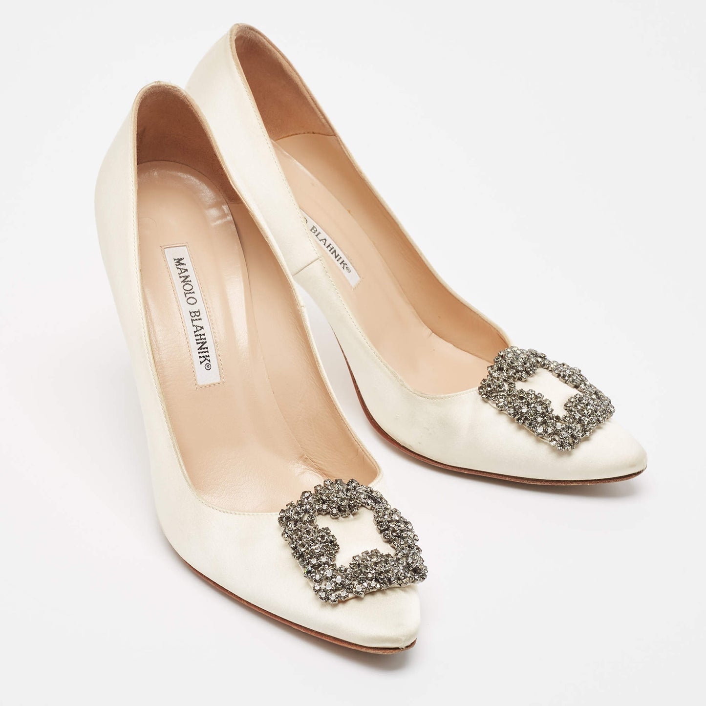 Original Manolo Blahnik White Satin Hangisi Crystal Embellished Pointed Toe Pumps Size 38.5