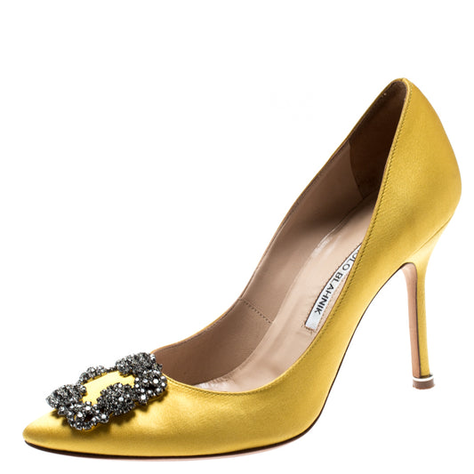 Original Manolo Blahnik Yellow Satin Hangisi Crystal Embellished Pumps Size 37.5