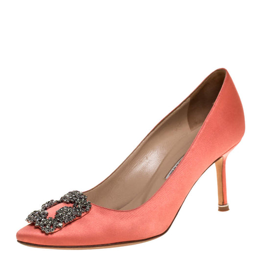 Original Manolo Blahnik Peach Satin Hangisi Crystal Embellished Pumps Size 38.5