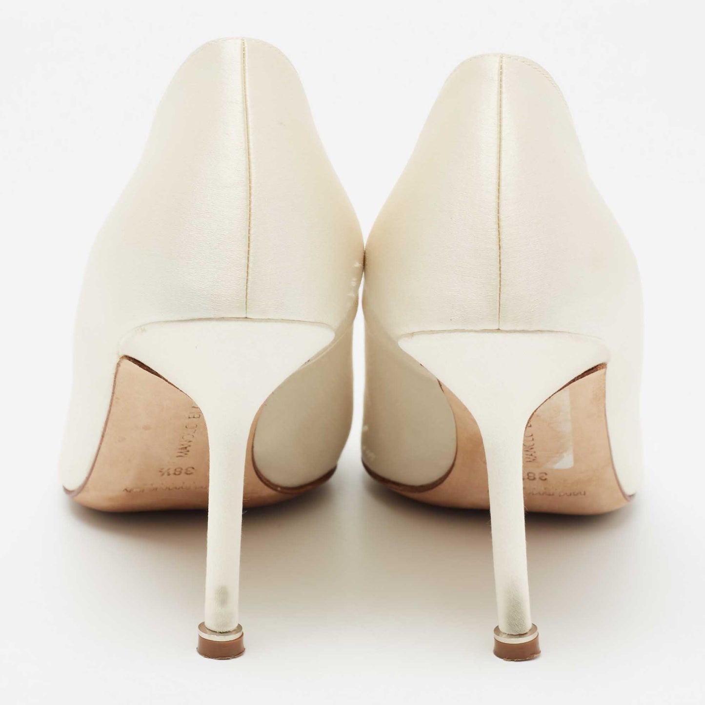 Original Manolo Blahnik Off White Satin Hangisi Pumps Size 38.5