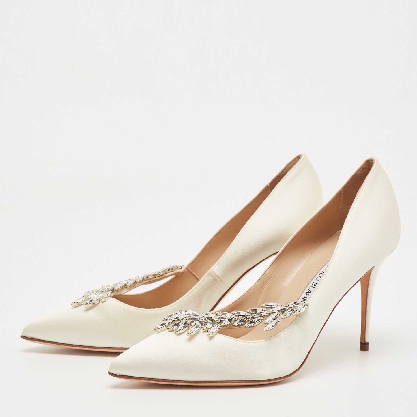 Original Manolo Blahnik White Satin Nadira Pumps Size 38