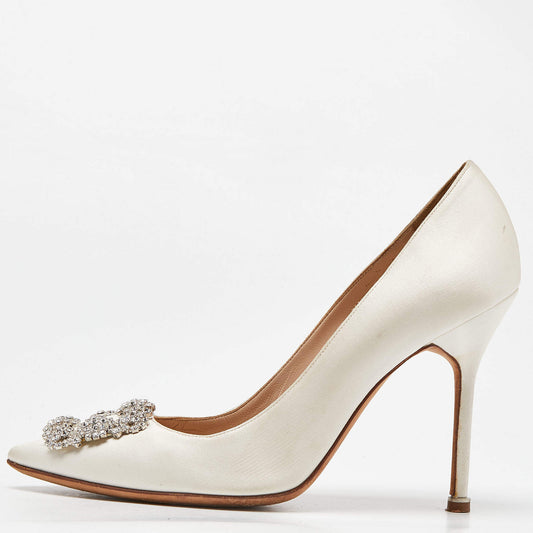 Original Manolo Blahnik Cream Satin Hangisi Pumps Size 39.5