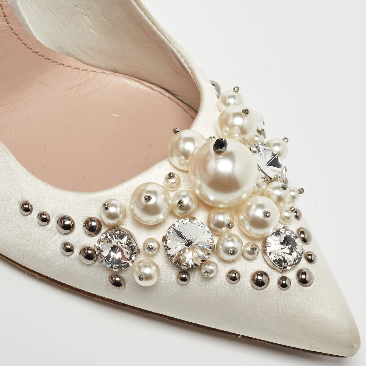 Original Miu Miu White Satin Embellished Pumps Size 37