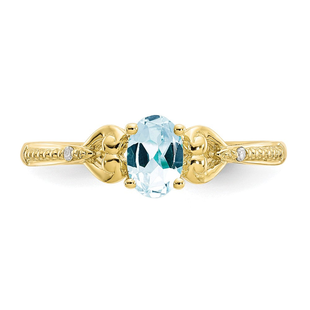 10K Yellow Gold Aquamarine and Real Diamond Ring