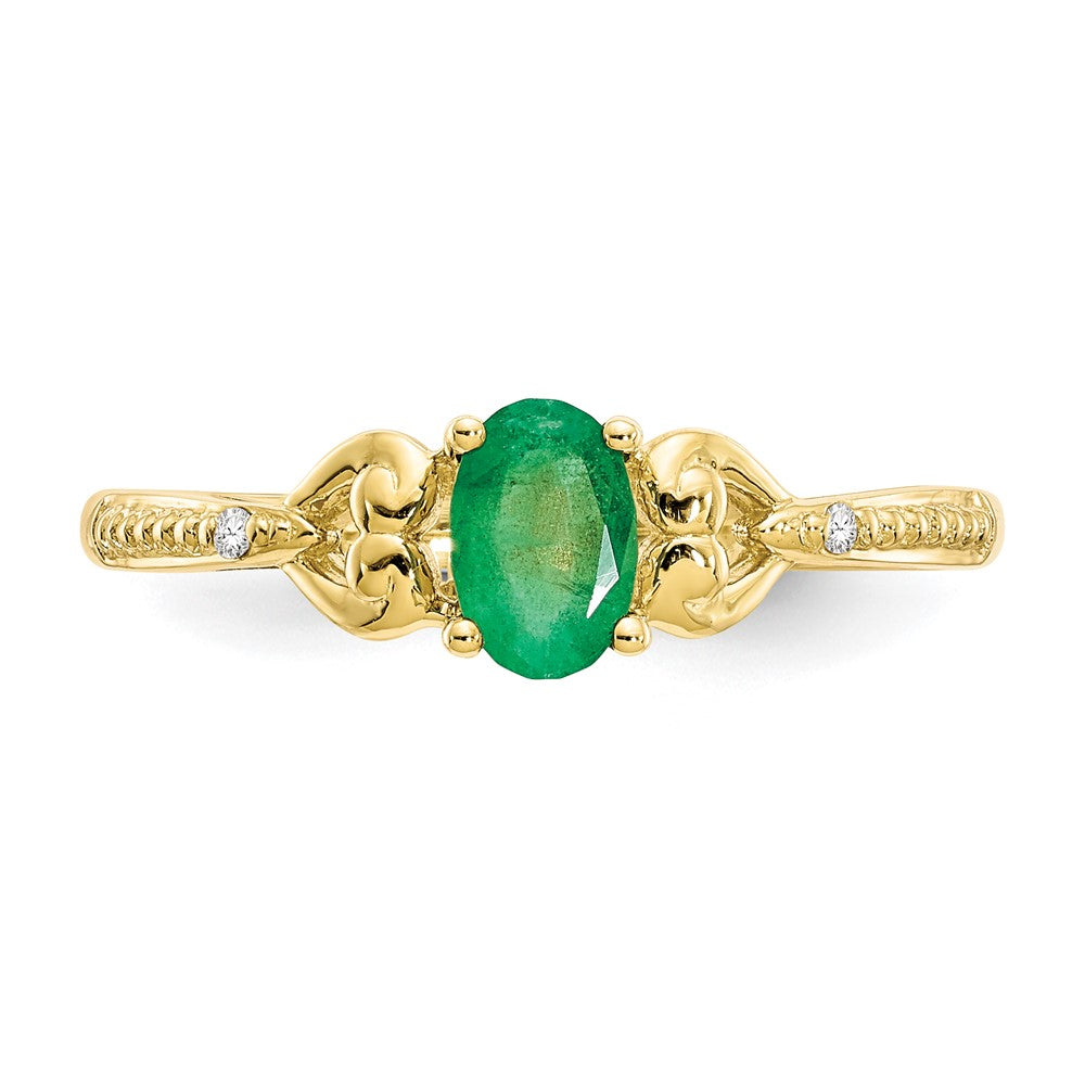 10K Yellow Gold Emerald and Real Diamond Ring