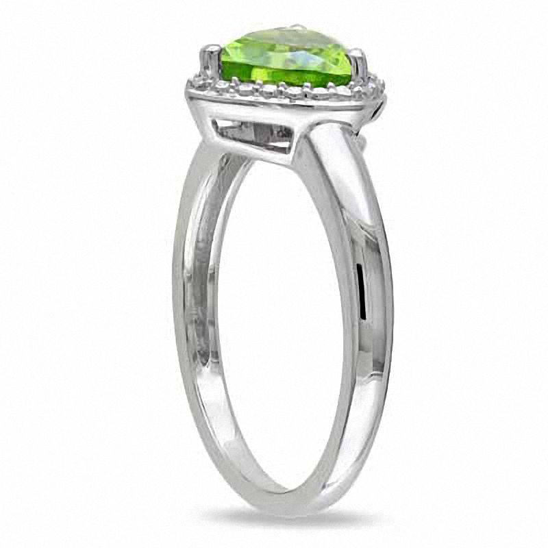 7.0mm Heart-Shaped Peridot Ring in Sterling Silver