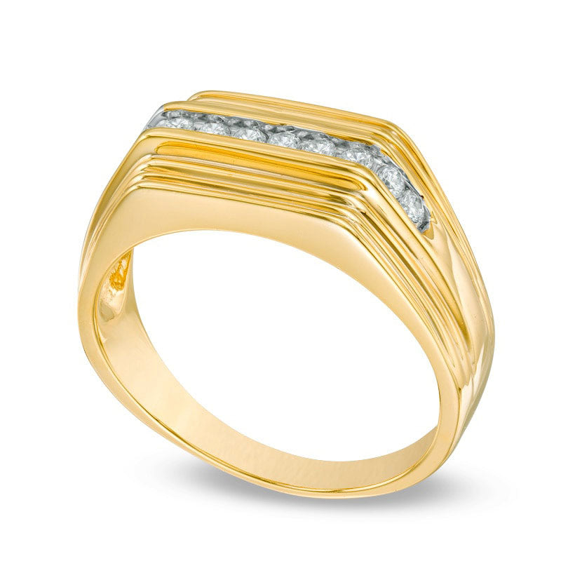 Men's 0.25 CT. T.W. Natural Diamond Wedding Band in Solid 10K Yellow Gold