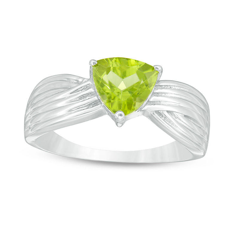 7.0mm Trillion-Cut Peridot Crossover Ring in Sterling Silver