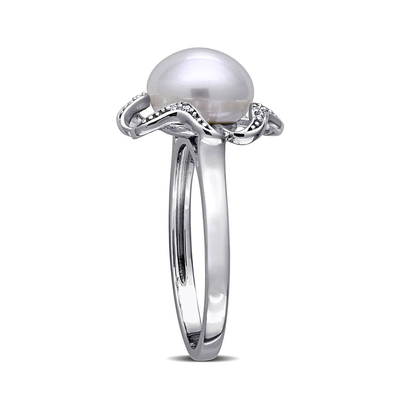 9.0-9.5mm Button Cultured Freshwater Pearl and Natural Diamond Accent Clover Frame Ring in Sterling Silver