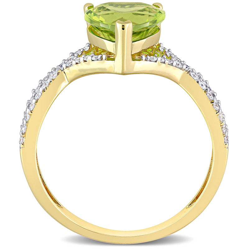 8.0mm Heart-Shaped Peridot and 0.20 CT. T.W. Natural Diamond Twist Split Shank Ring in Solid 14K Gold