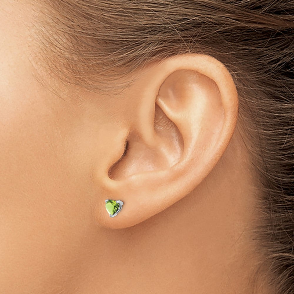 14k White Gold Heart Peridot Earrings