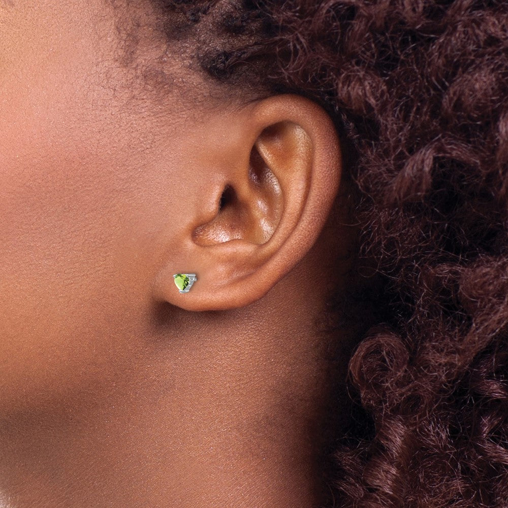 Sterling Silver 4mm Heart Peridot Post Earrings