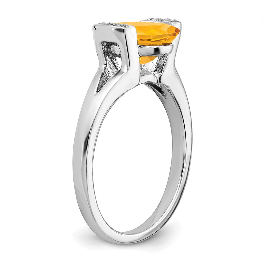 14k White Gold Oval Citrine and Real Diamond Ring