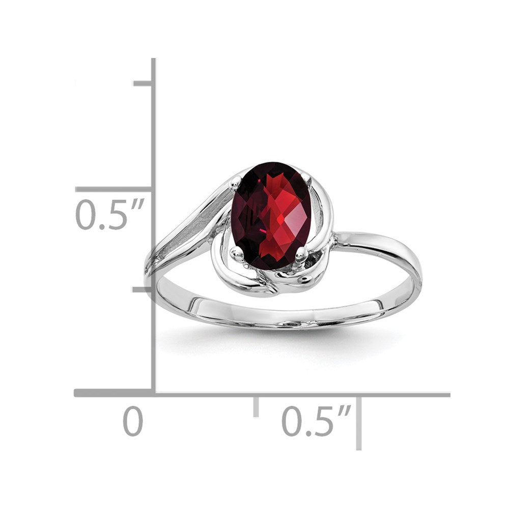 14k White Gold 7x5mm Oval Garnet ring