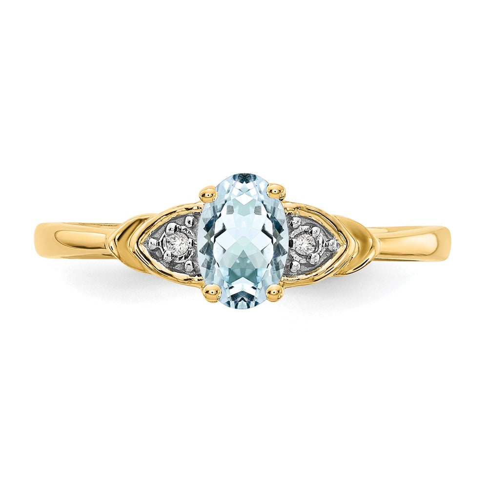 14K Yellow Gold Aquamarine and Real Diamond Ring