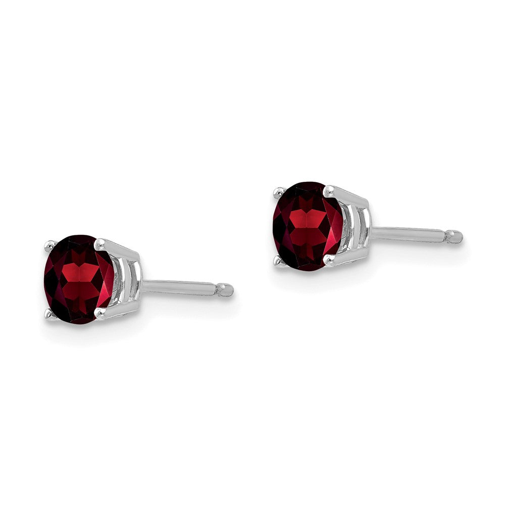 14k White Gold 5mm Garnet Earrings