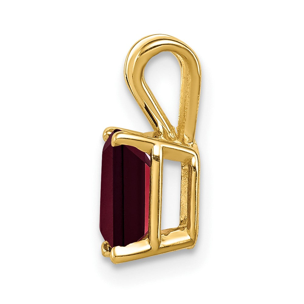 14K Yellow Gold 7x5mm Emerald Cut Garnet pendant