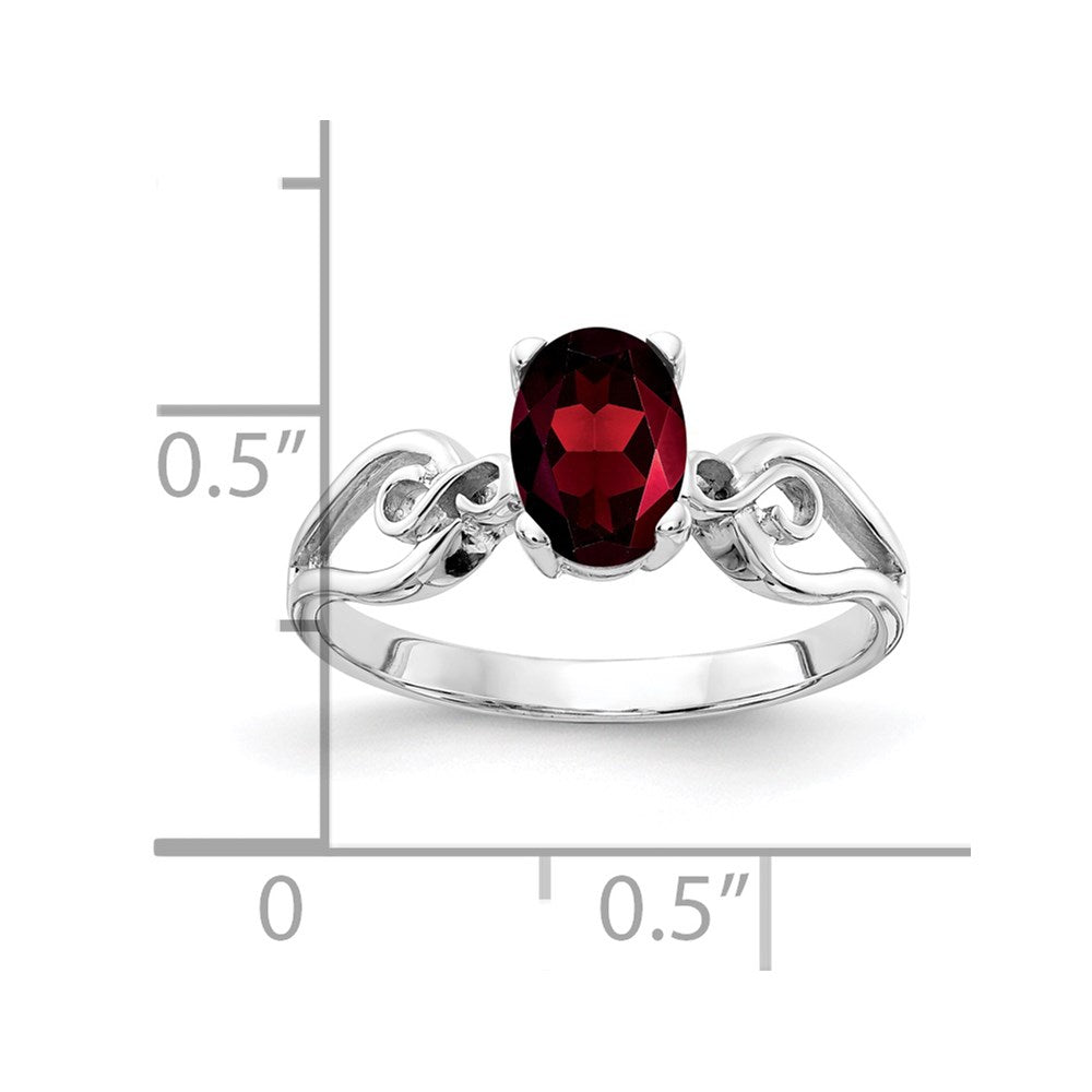 14k White Gold 8x6mm Oval Garnet ring