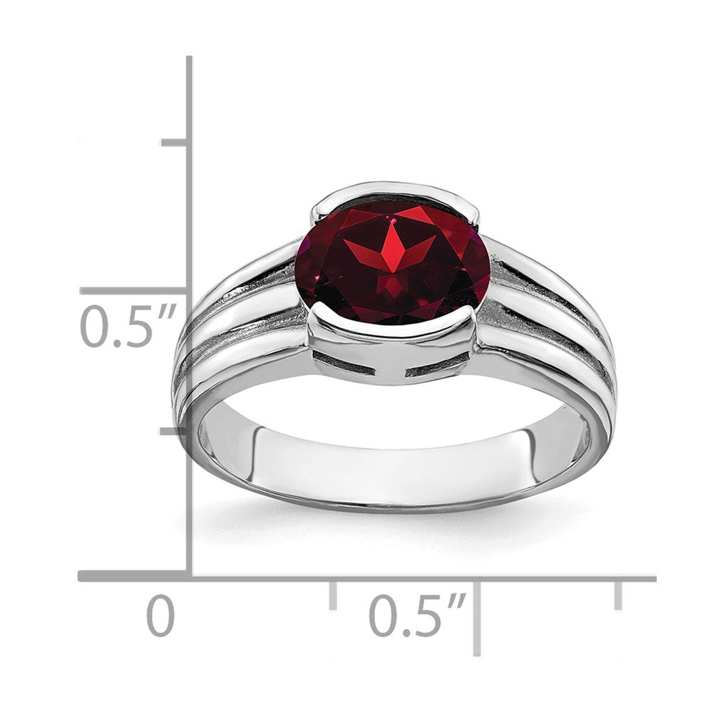 14k White Gold 8x6mm Oval Garnet ring