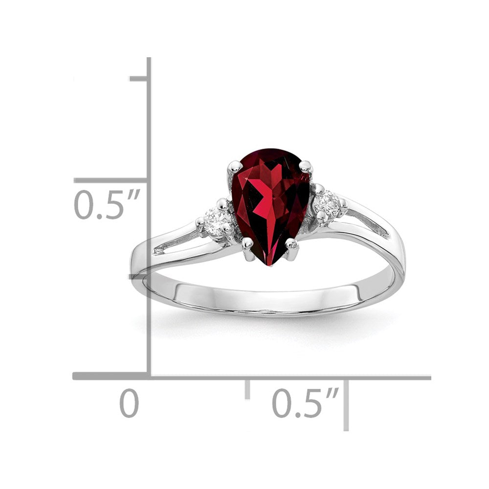 14k White Gold 7x5mm Pear Garnet VS Diamond ring