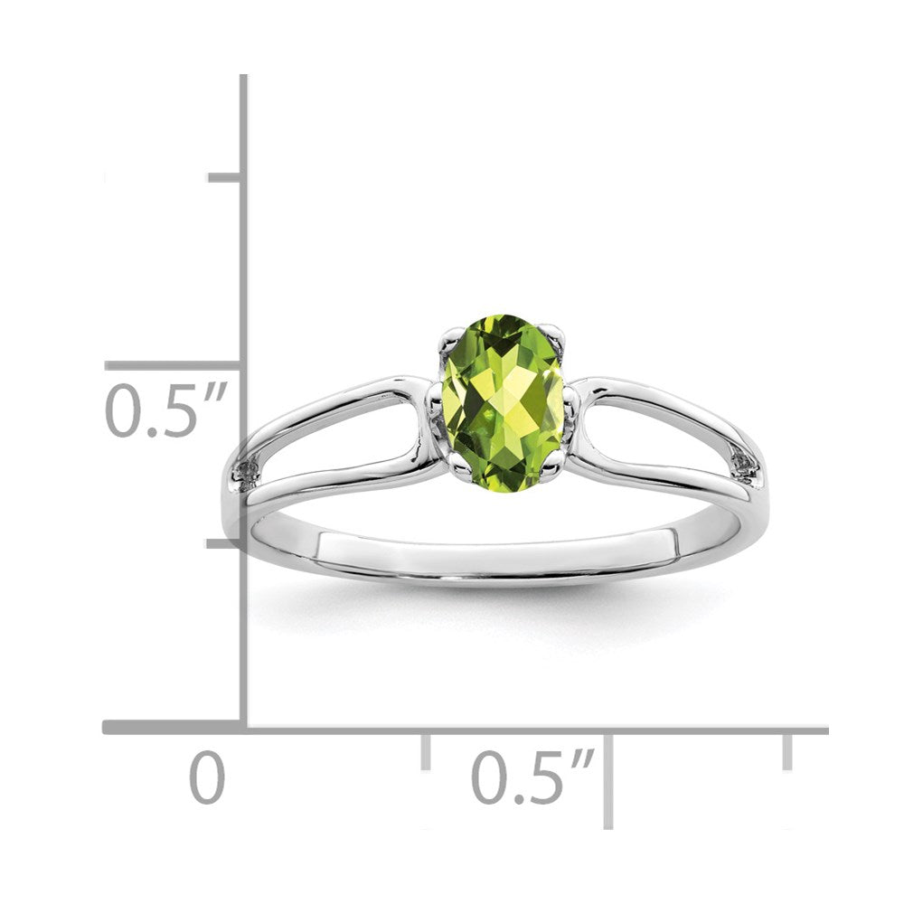 14k White Gold 6x4mm Oval Peridot ring