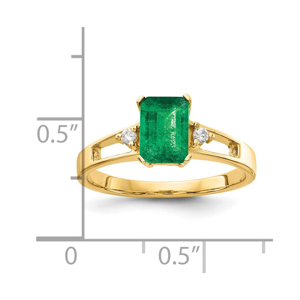 14k Yellow Gold 7x5mm Emerald Cut Emerald AAA Diamond ring