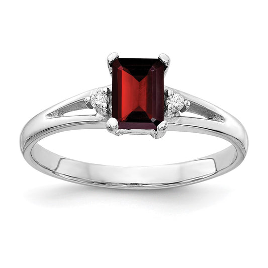 14k White Gold 6x4mm Emerald Cut Garnet A Real Diamond ring