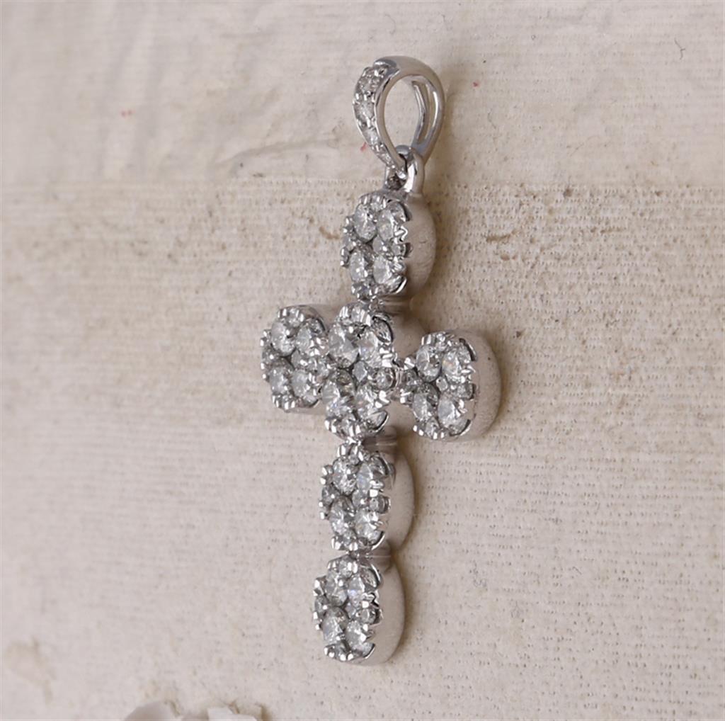 14k White Gold Round Diamond Cluster Cross Pendant 1-1/3 Cttw